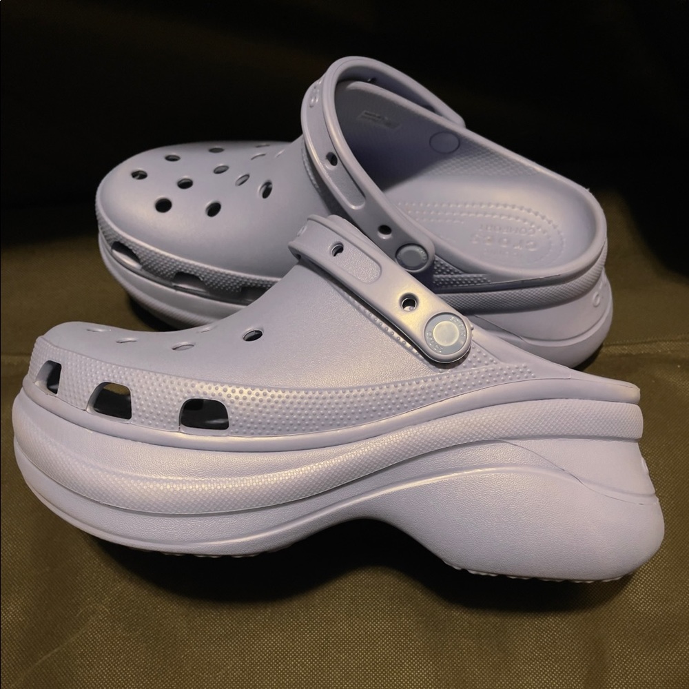BAE Crocs